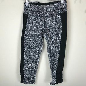 ATHLETA Women's Size S Capri Leggings